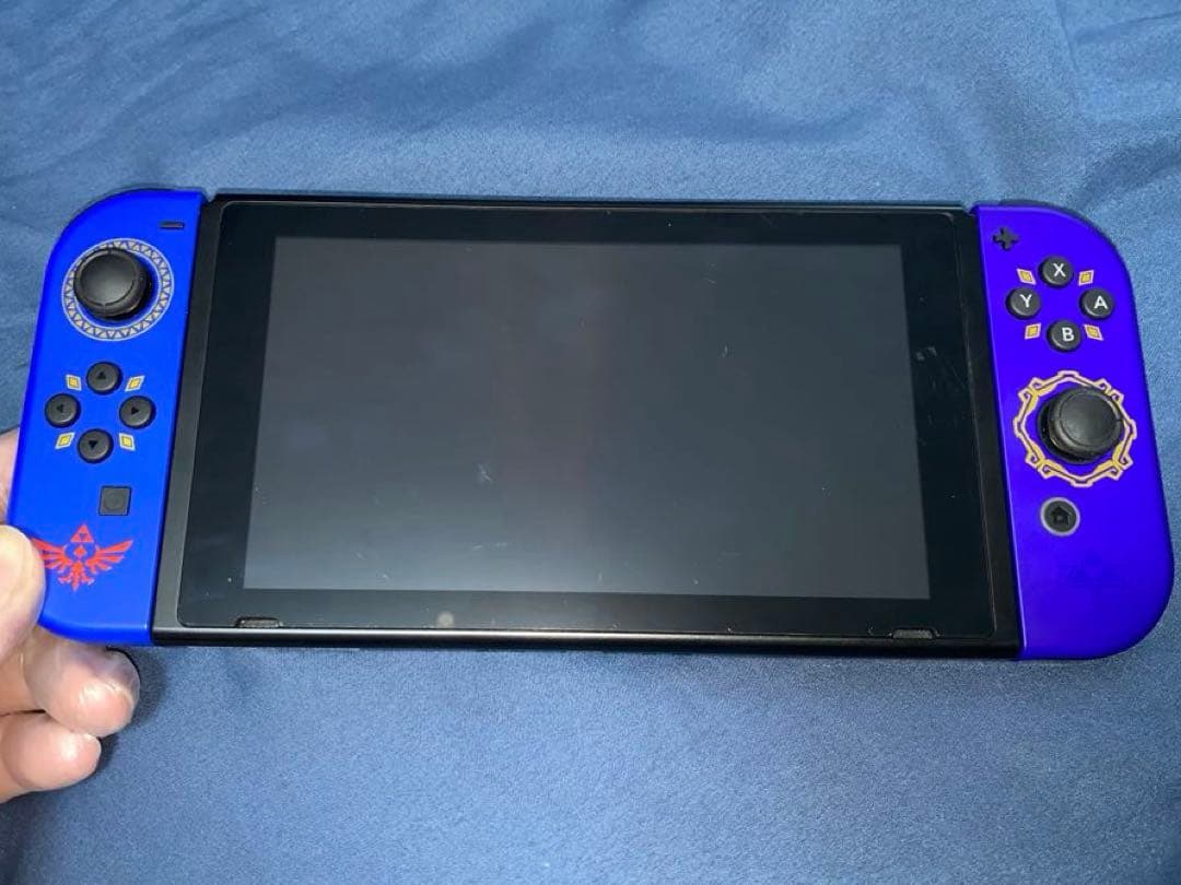 Switch本体＋Joy-Conゼルダの伝説 スカイウォードソード エディション