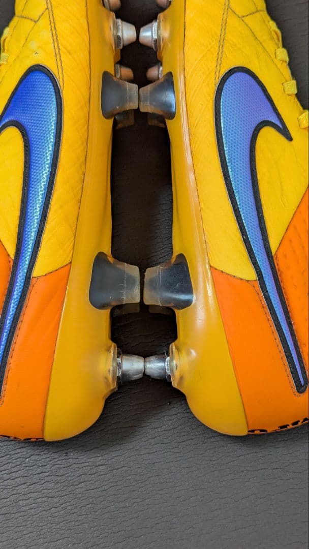 NIKE サッカースパイク ティエンポ レジェンド SG ナイキ　シューズ