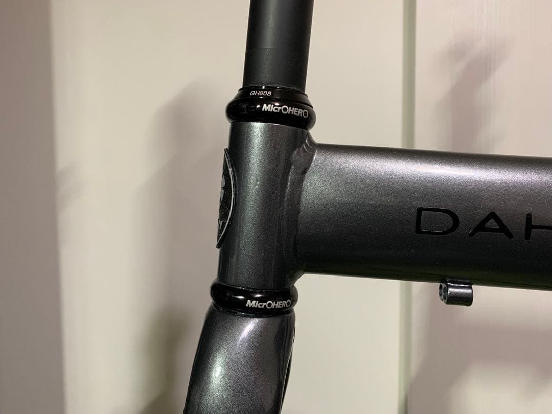 DAHON vitesse★リメイク★カーボンフォーク★軽量★ディスクブレーキ