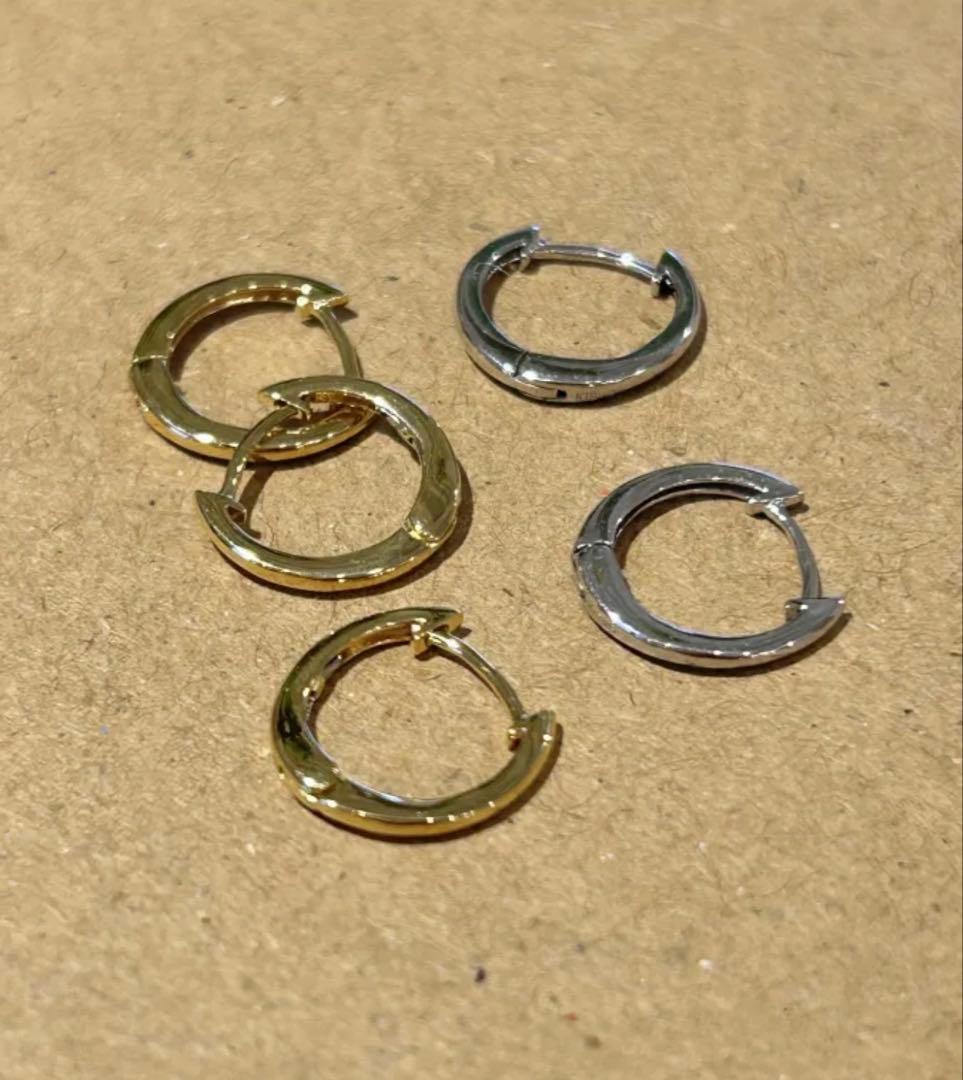 【超美品】18K ミニフープピアス