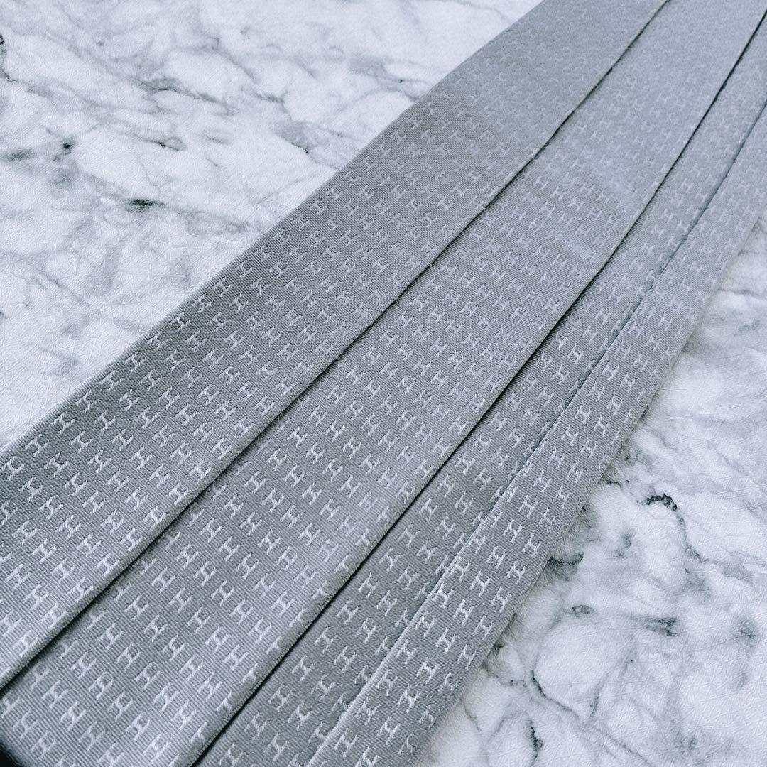 箱付✨極美品✨汚れなし✨HERMES ファソネ　H柄 H織　シルバー　ネクタイ