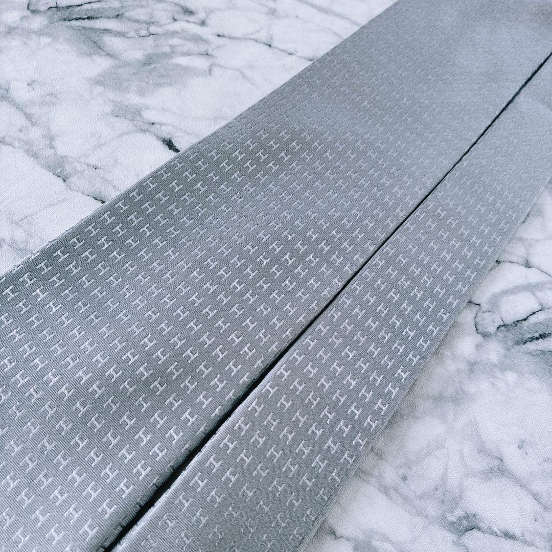 箱付✨極美品✨汚れなし✨HERMES ファソネ　H柄 H織　シルバー　ネクタイ