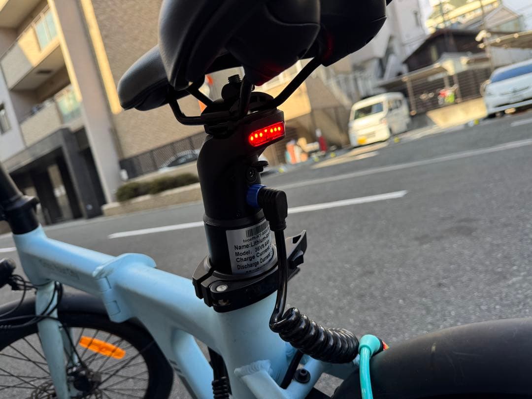 ADO Air 20 ブルー　折りたたみ電動アシスト自転車