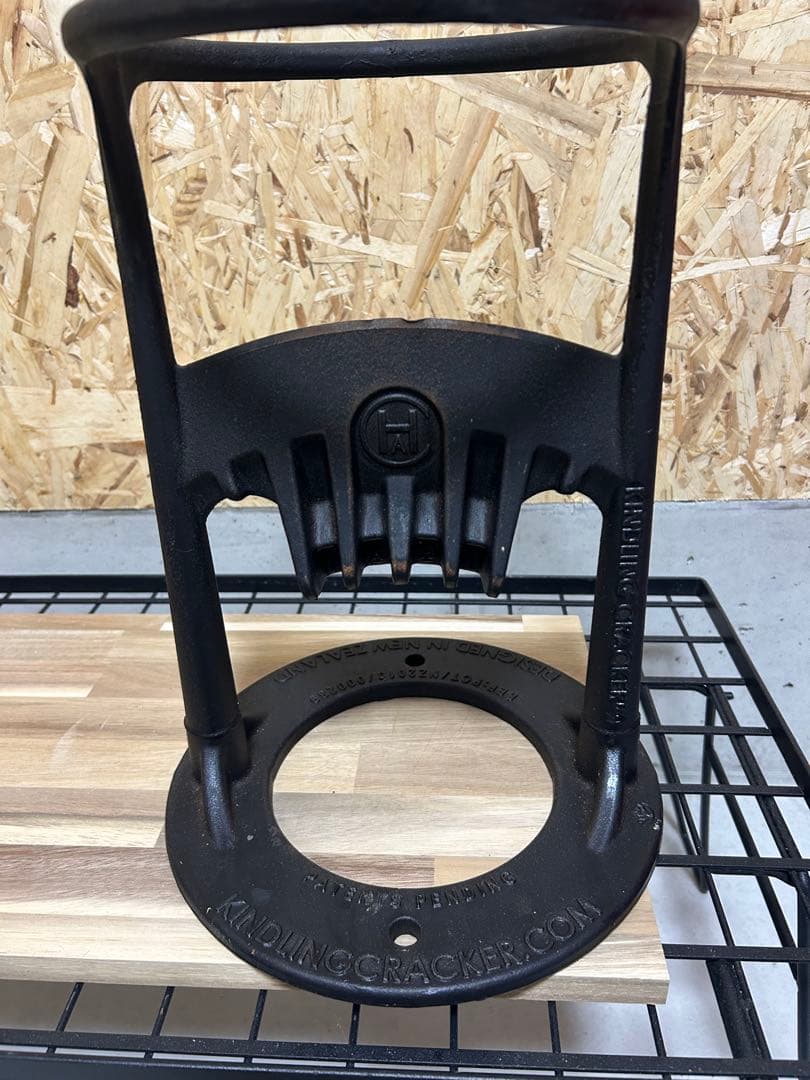 Kindling Cracker キンドリングクラッカー　薪割り