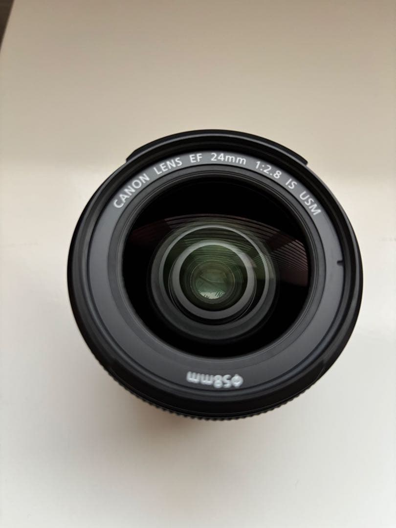 Canon EF 24mm f/2.8 IS USM レンズ