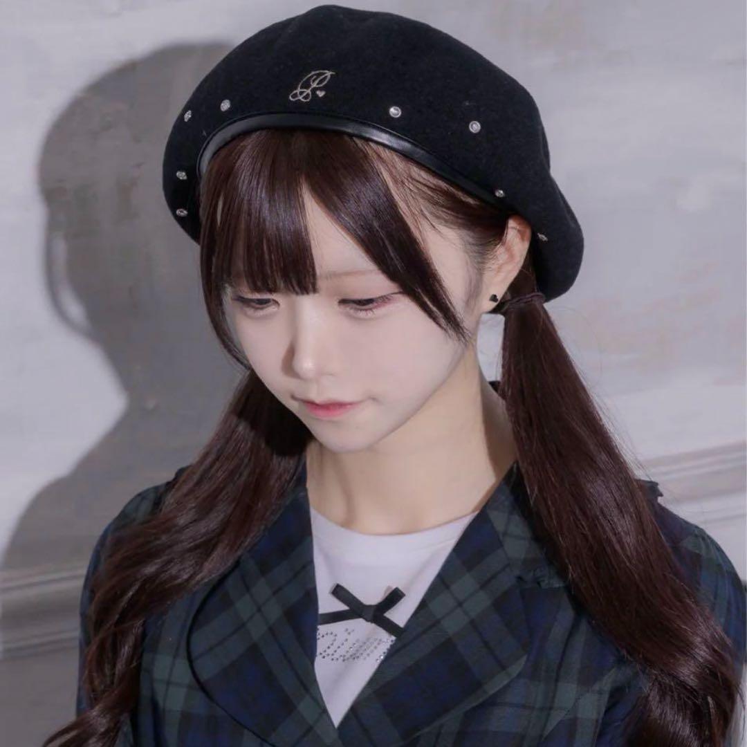 Pium ロゴビジュースタッズベレー