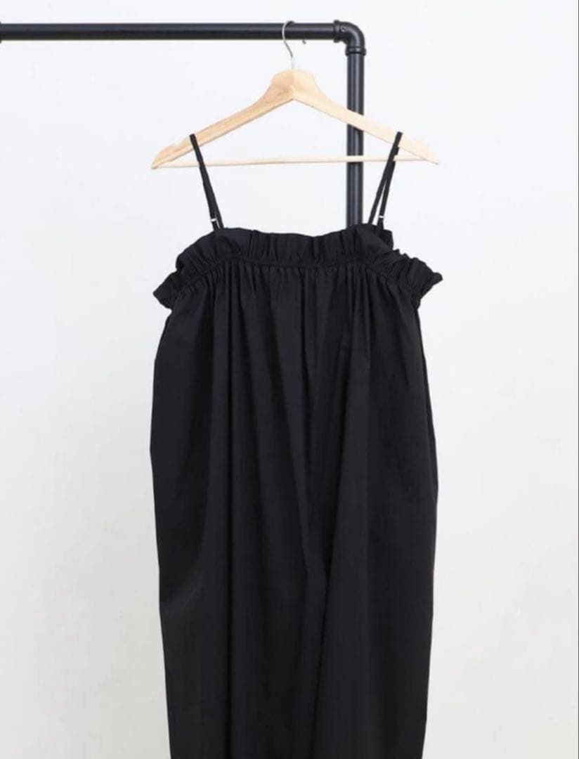 horme シャーリングフリルキャミソールドレス