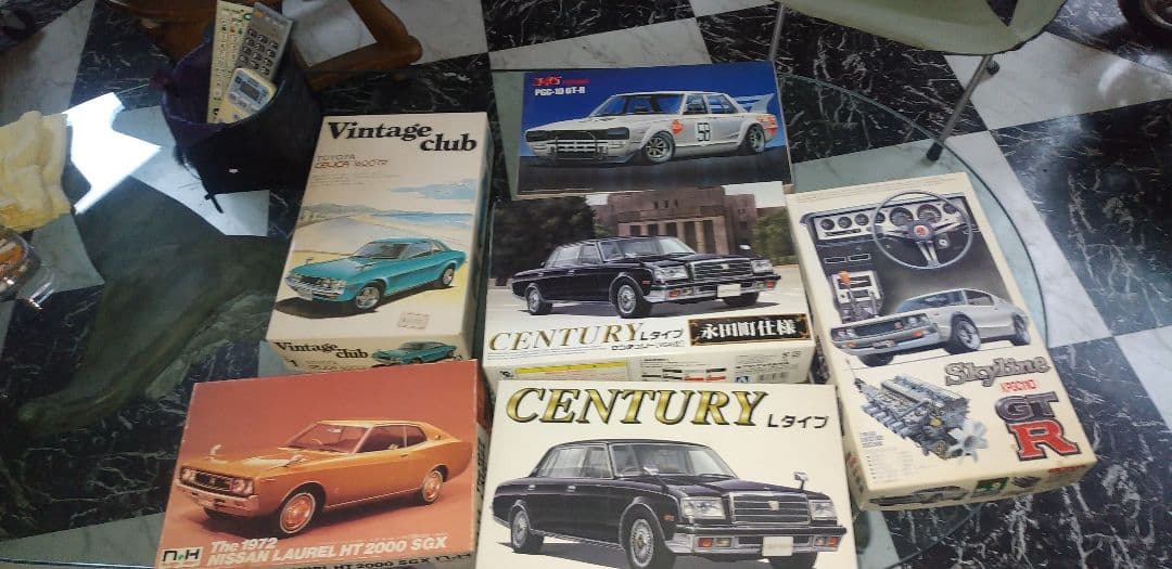 車のプラモデルです！