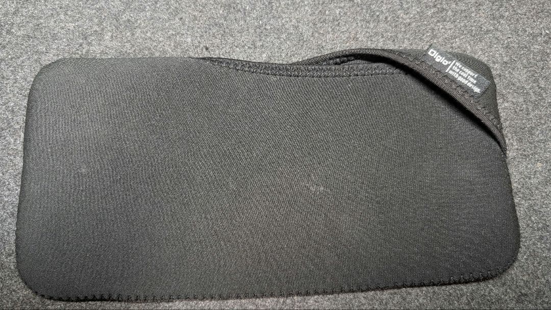 【初代 Nintendo Switch（ポーチ付き）】