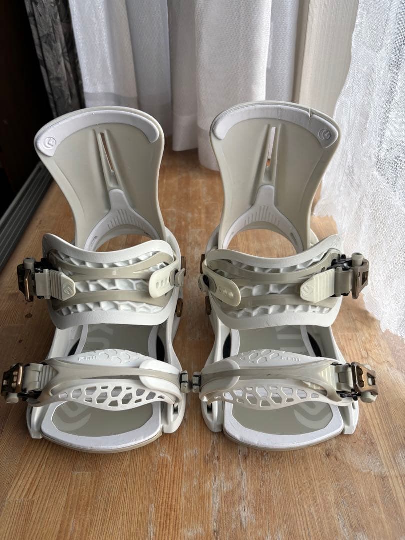 FLUX GX ホワイト ビンディング　XSサイズ　オールラウンダー