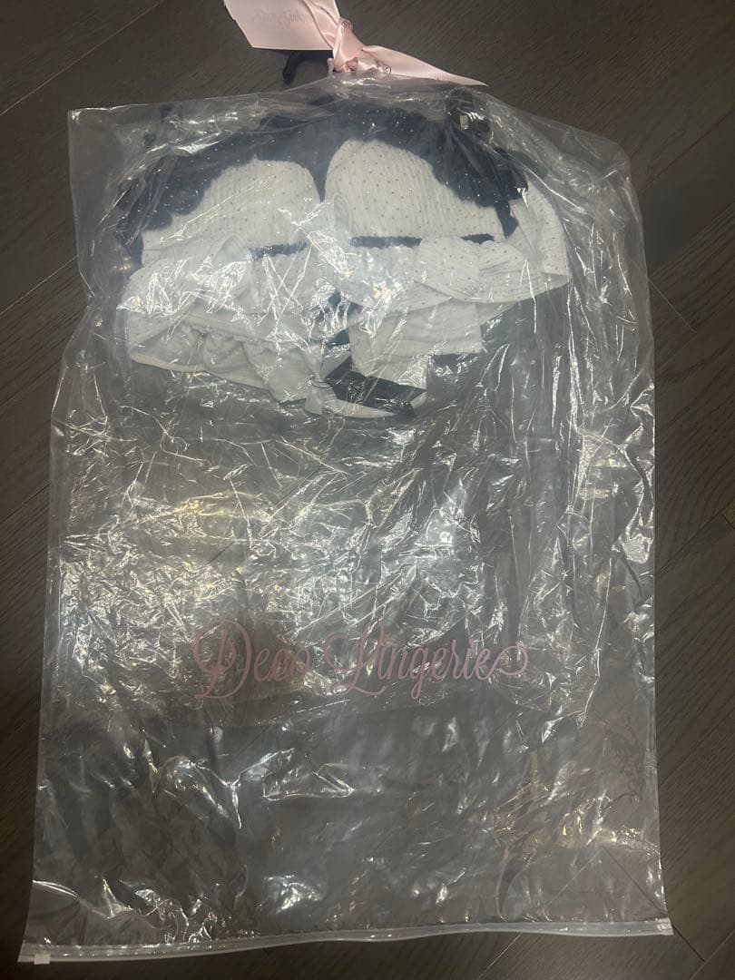 ROBE de FLEURS ローブドフルール　Beach Lingerie