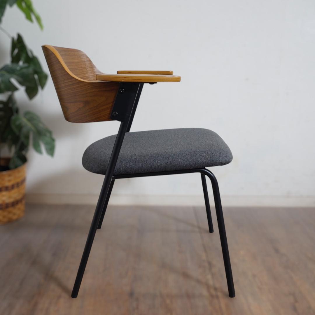 【新品】ビンテージ風 おしゃれ ひじ掛け付き チェア　アウトレット