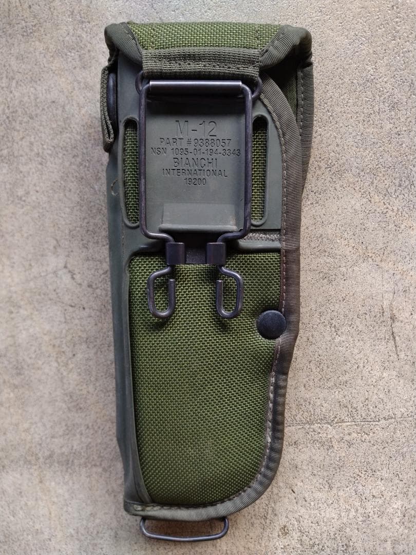 ビアンキ ピストル用ホルスター