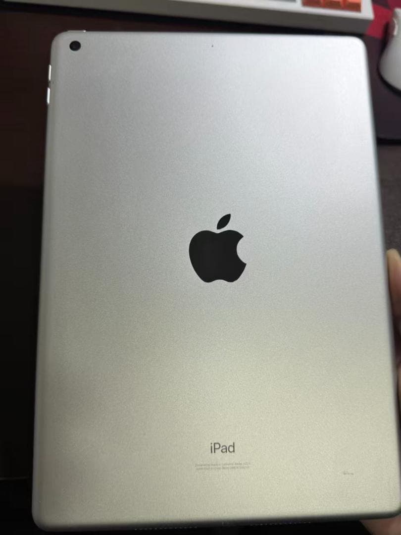 iPad 第８世代 本体 128GB　WIFI
