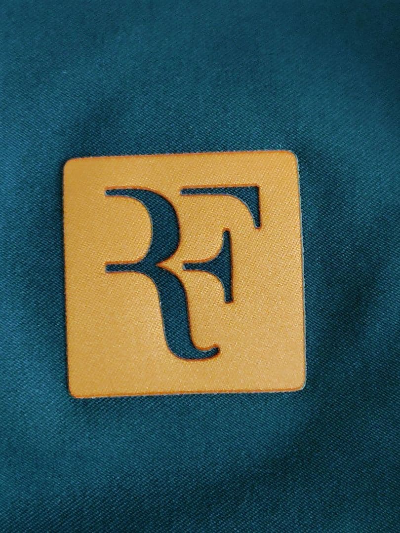 ☆週末限定価格　新品タグ付き　ナイキ　ハーフパンツ　フェデラーモデル　2018