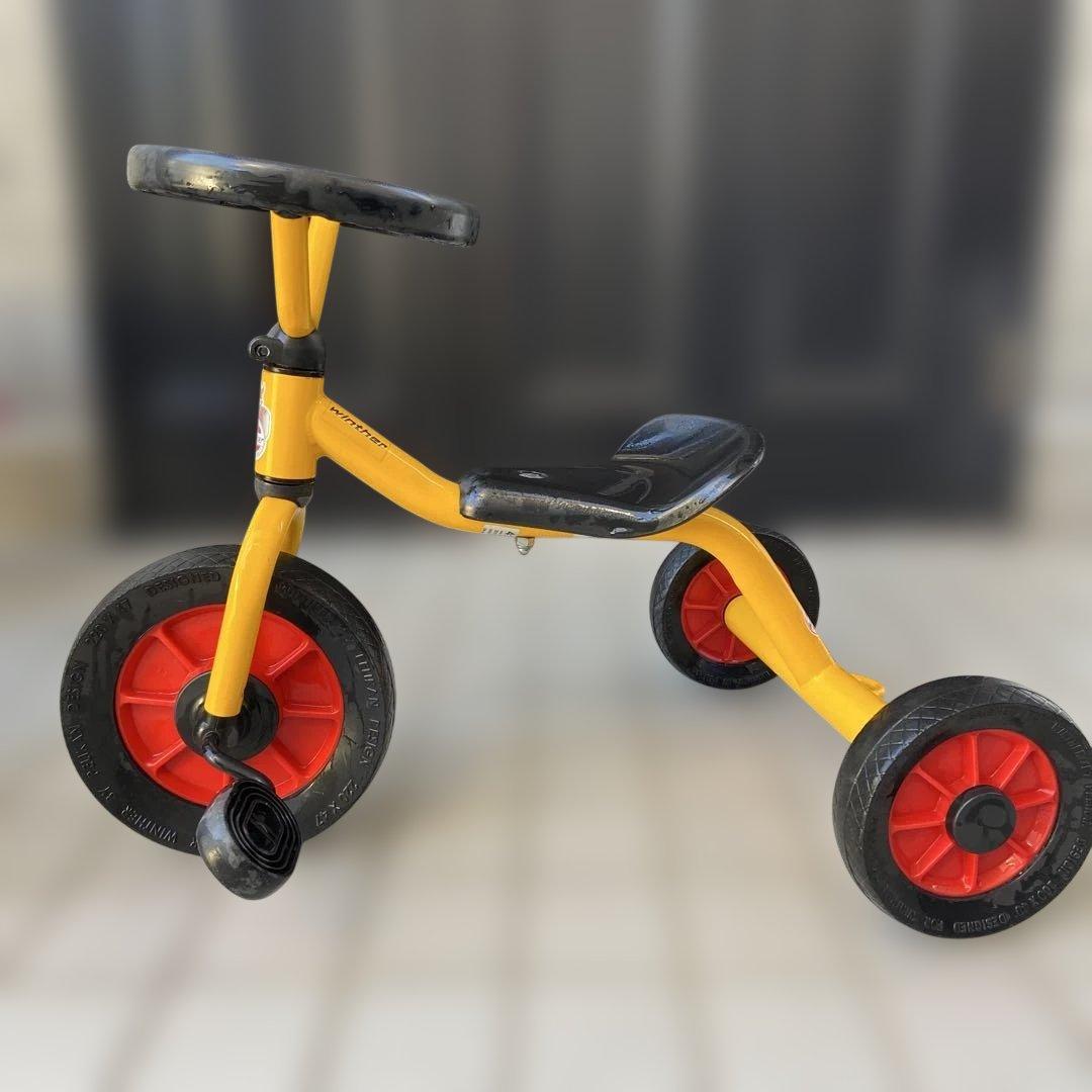 BorneLundボーネルンド　ペリカンデザイン三輪車