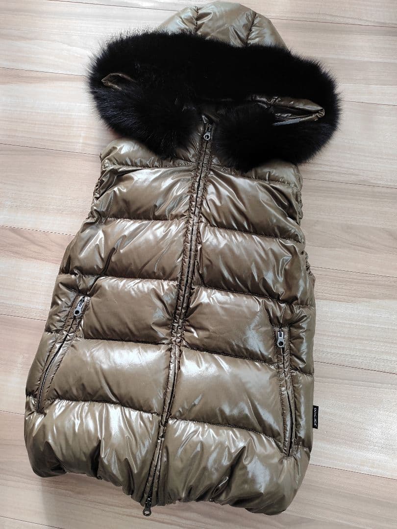 黒タグ DUVETICA 40 デュベティカ  ベスト ダウンベスト ファー