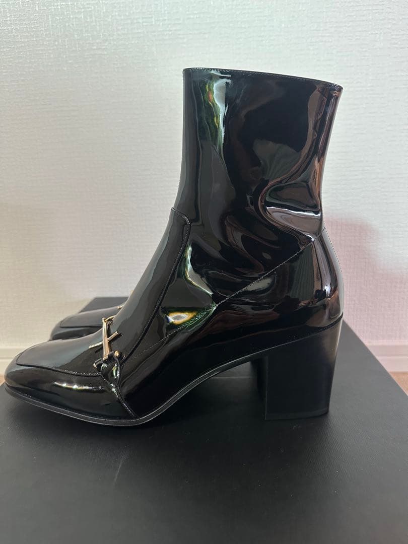 専用SAINT LAURENT PARIS 23SS ホースビットパテントブーツ