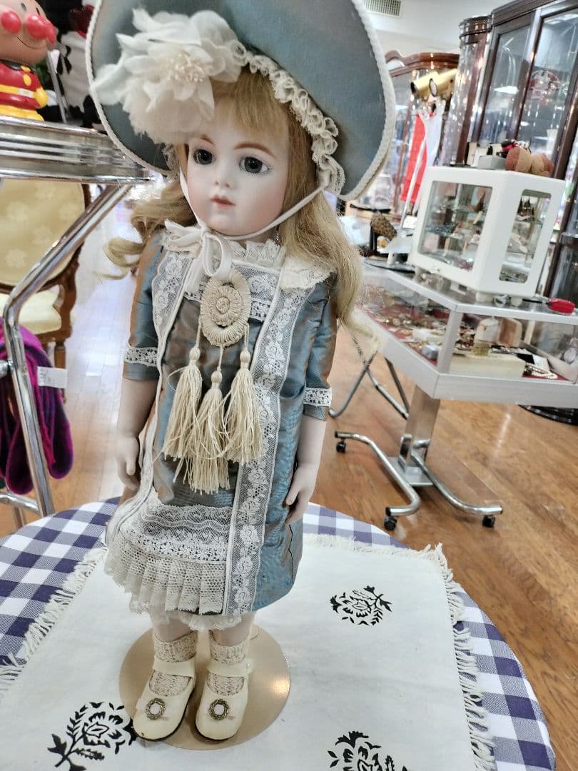 ハンドメイドビスクドール人形 青いドレス