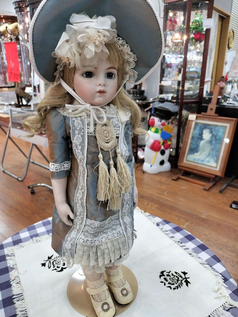 ハンドメイドビスクドール人形 青いドレス