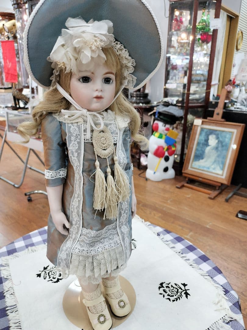 ハンドメイドビスクドール人形 青いドレス