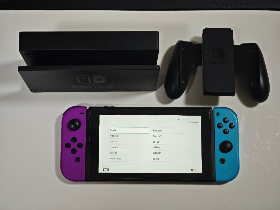 Nintendo Switch 本体 青/紫 Joy-Con 付属