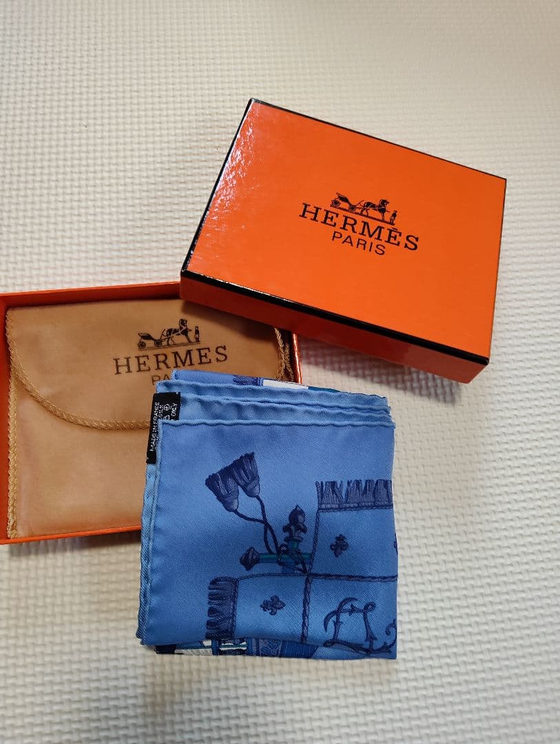 HERMES スカーフ プチカレ