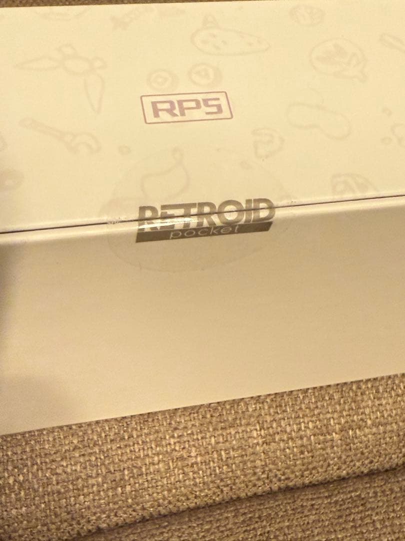 Retroid Pocket 5　Blackカラー