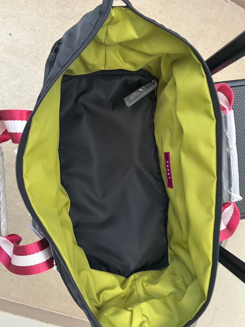 スワニーキャリーバッグイス付き