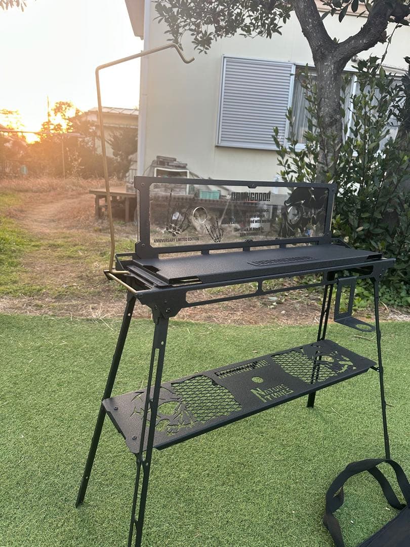 ダムグッドガレージ／ネイチャートーンズマスダムスタンド