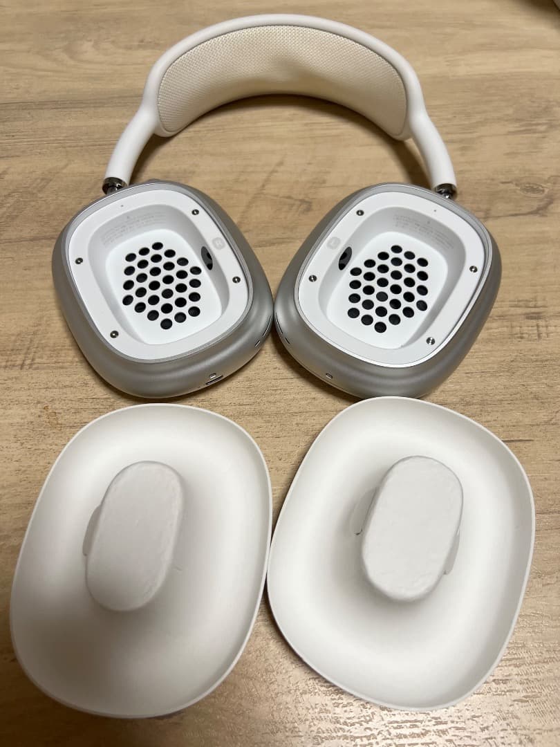 【美品】AirPods Max 第一世代 シルバー 付属品完備 箱付き