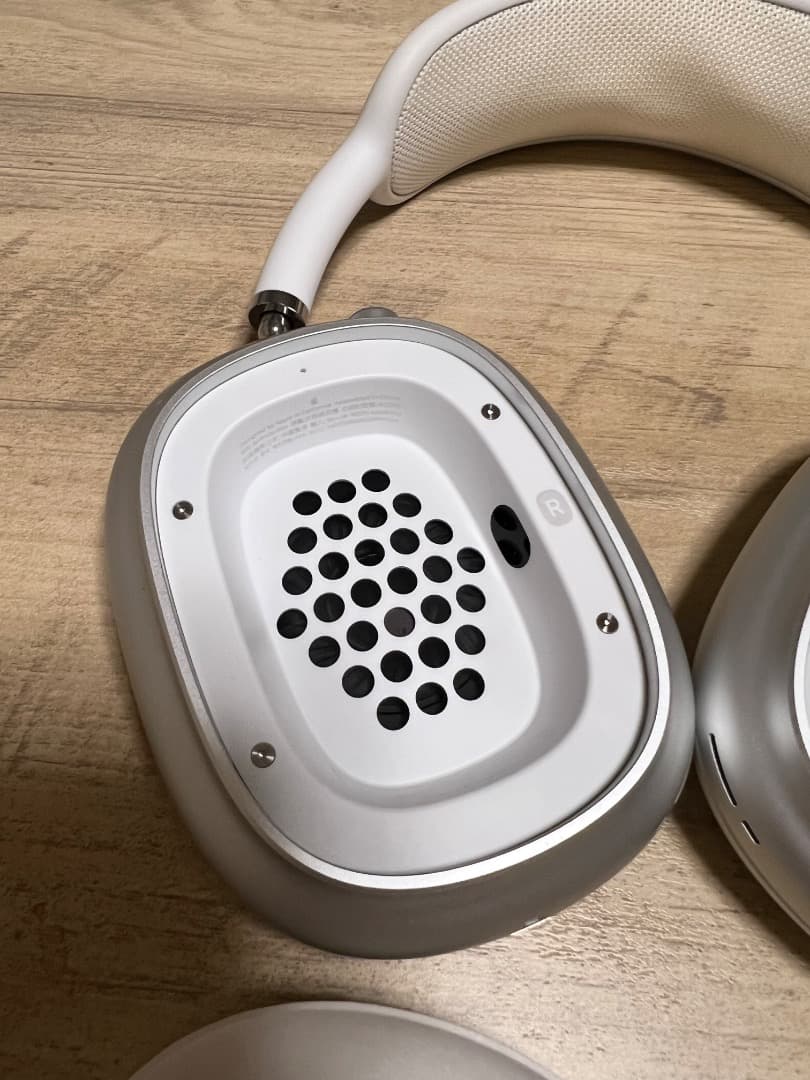 【美品】AirPods Max 第一世代 シルバー 付属品完備 箱付き