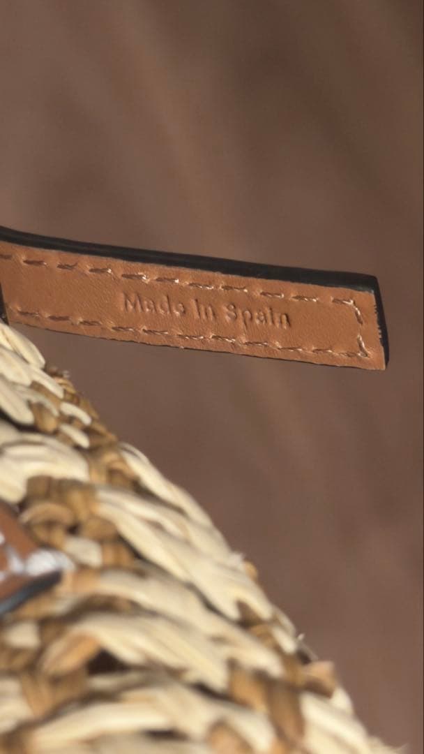 バッグ LOEWE Cylinder Pocket