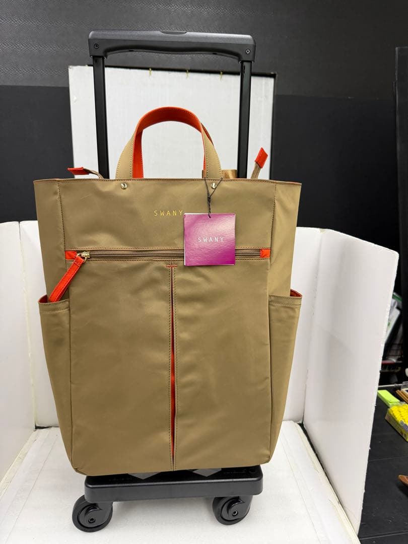 未使用　¥29700SWANY(スワニー)ベージュキャリーケースd-685