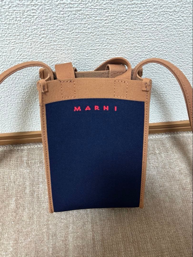 ☆*☆様 【美品】MARNI ショルダーバッグ