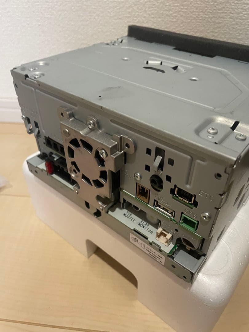 ジャンク　パイオニア　AVIC-RZ711-E カロッツェリア