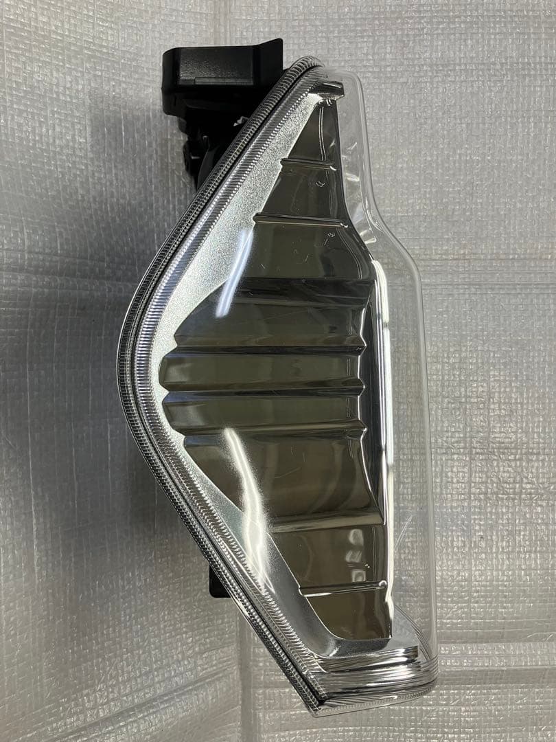 ♦︎ダイハツ★タントカスタムLA600S左純正テール♦︎インナーメッキタイプ♦︎