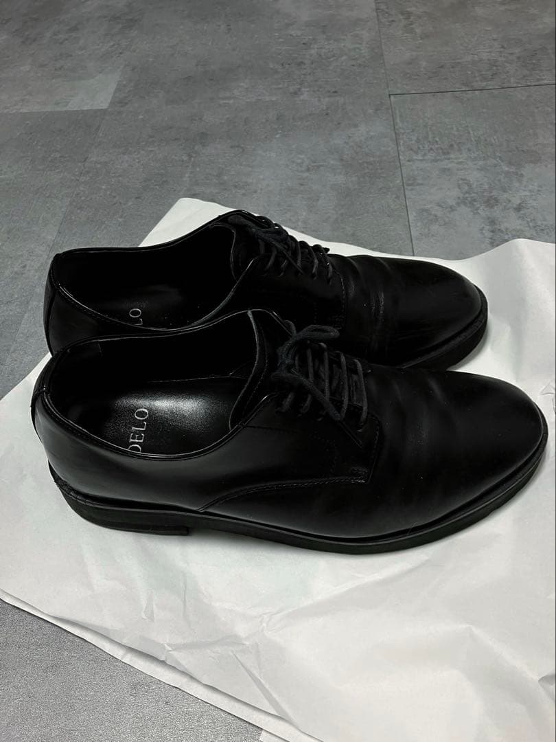 ADELO ラウンドトゥ