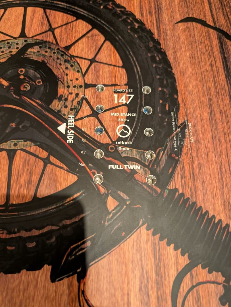 滑走1回！グラトリ最強　24-25モデル　November　DX4 147cm