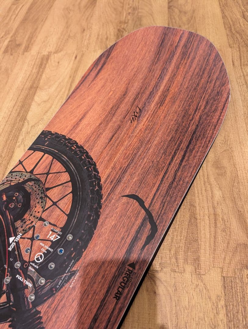 滑走1回！グラトリ最強　24-25モデル　November　DX4 147cm