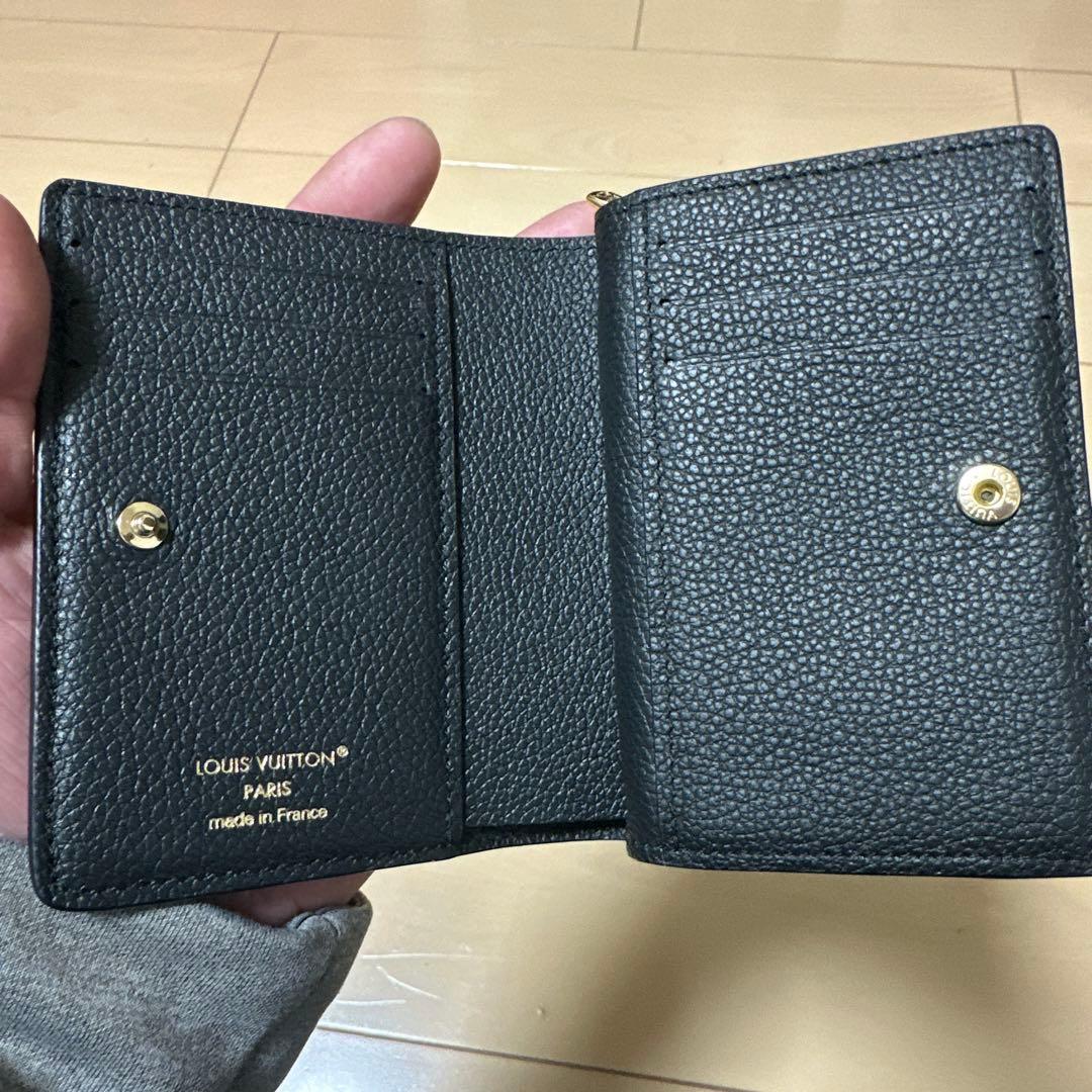 Louis Vuitton ブラック 二つ折り財布