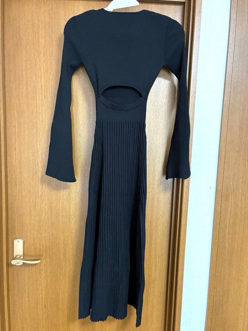 リブニットフレアワンピース