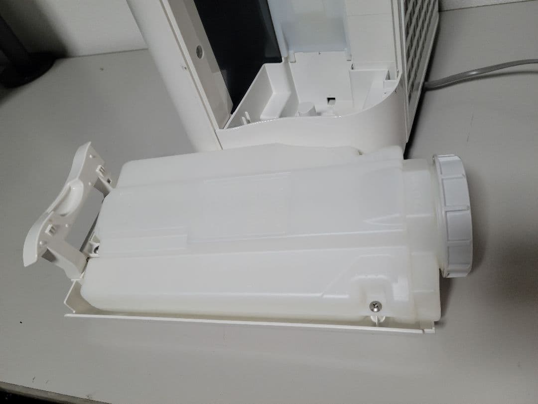 美品　SHARP KC-40TH7-W 加湿空気清浄機 ホワイト　2024年製