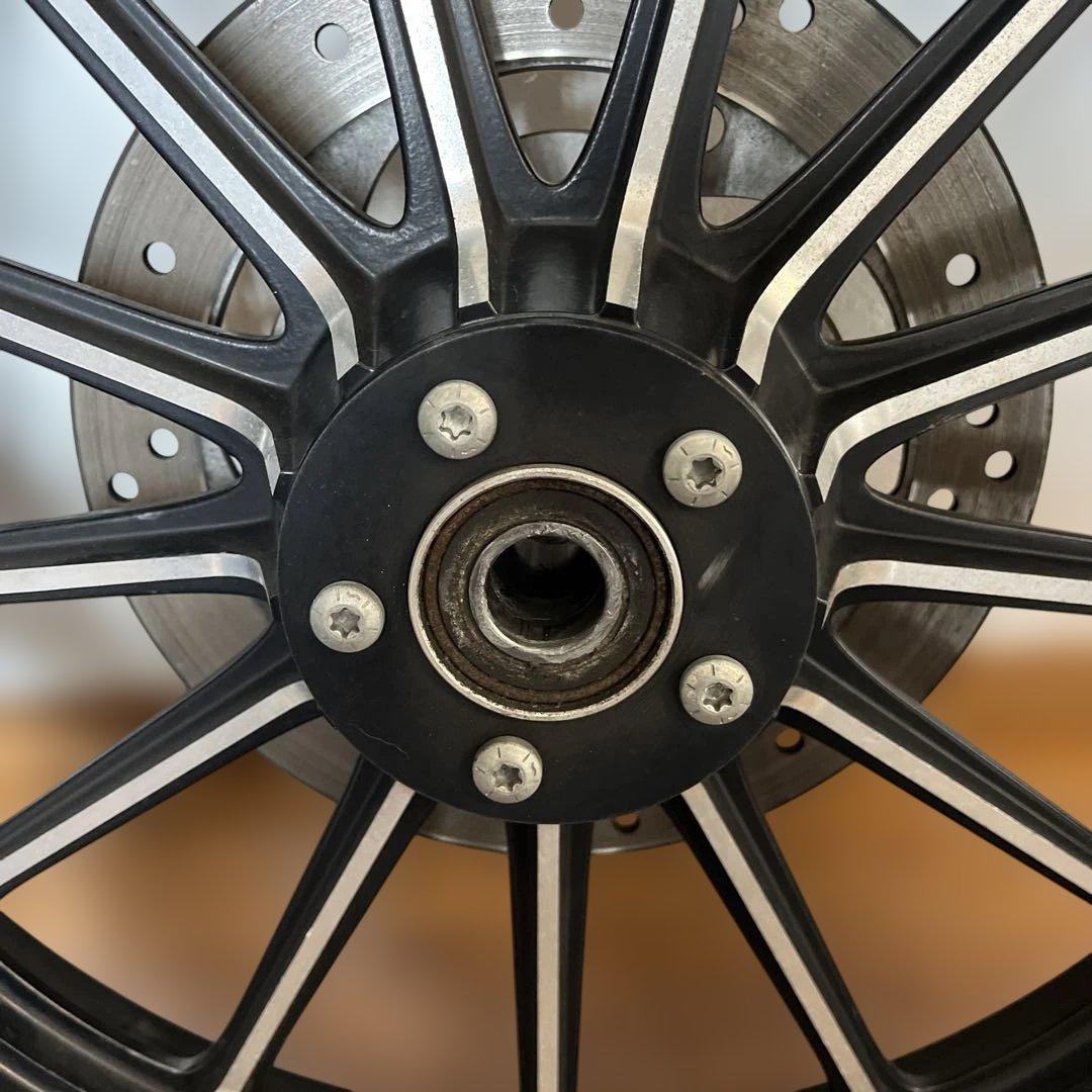 2011年式　ハーレー883Nアイアン純正ホイール