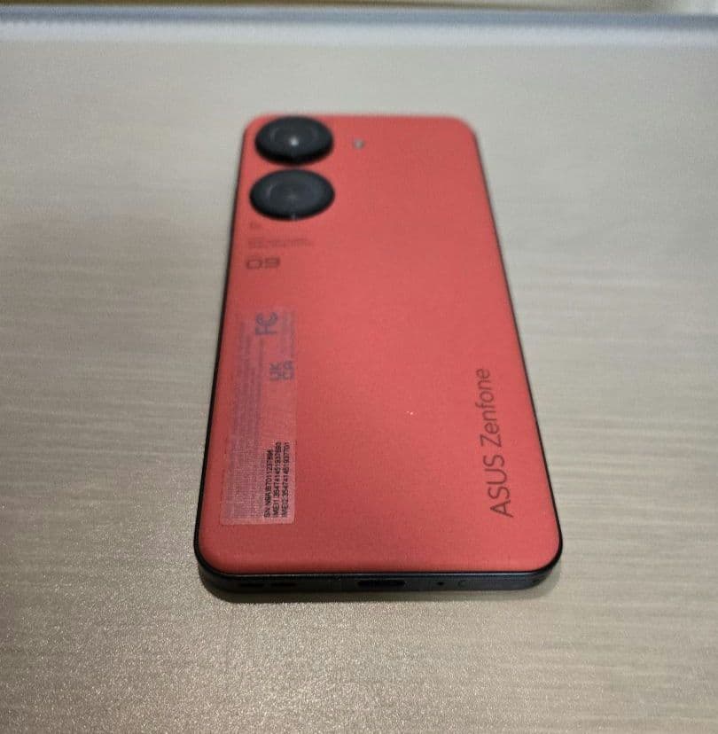 ASUS Zenfone9 128GB本体