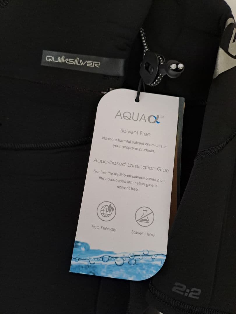 新品 Quiksilver 2/2mm ziplessウェットスーツ スプリング