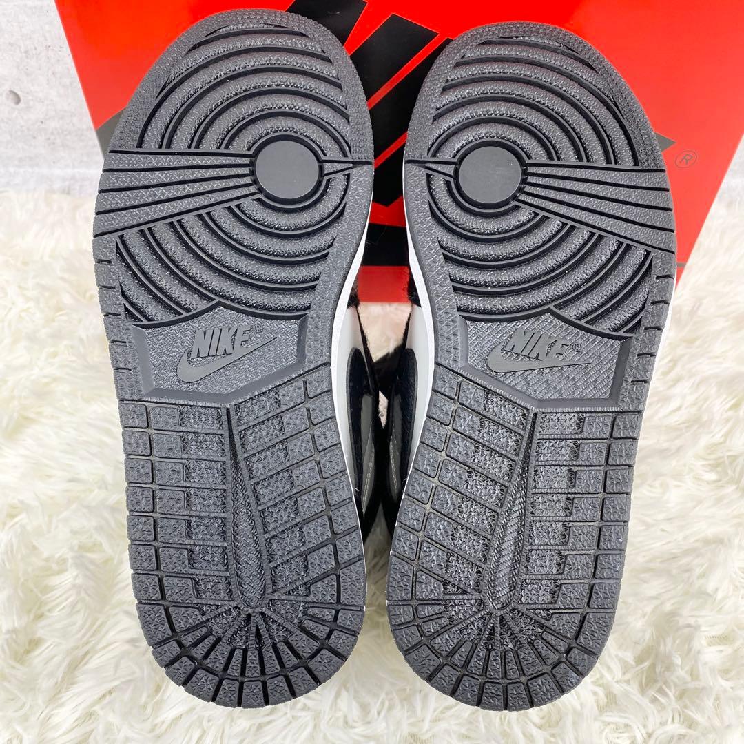 【新品未使用】NIKE Air Jordan 1 レトロ HIGH 黒タグ　箱付