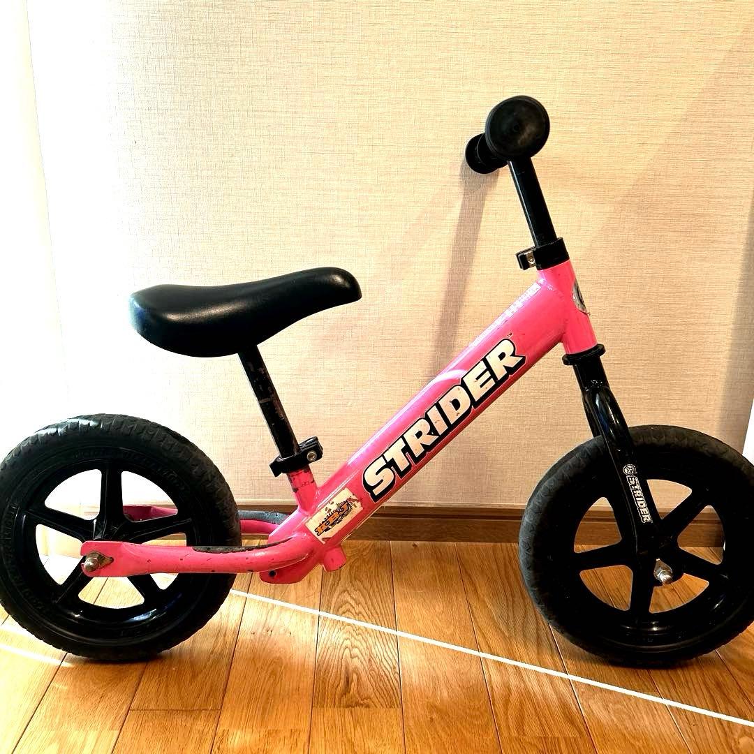 ストライダー　STRIDER バランスバイク ピンク　室内保管　今月まで値下げ中