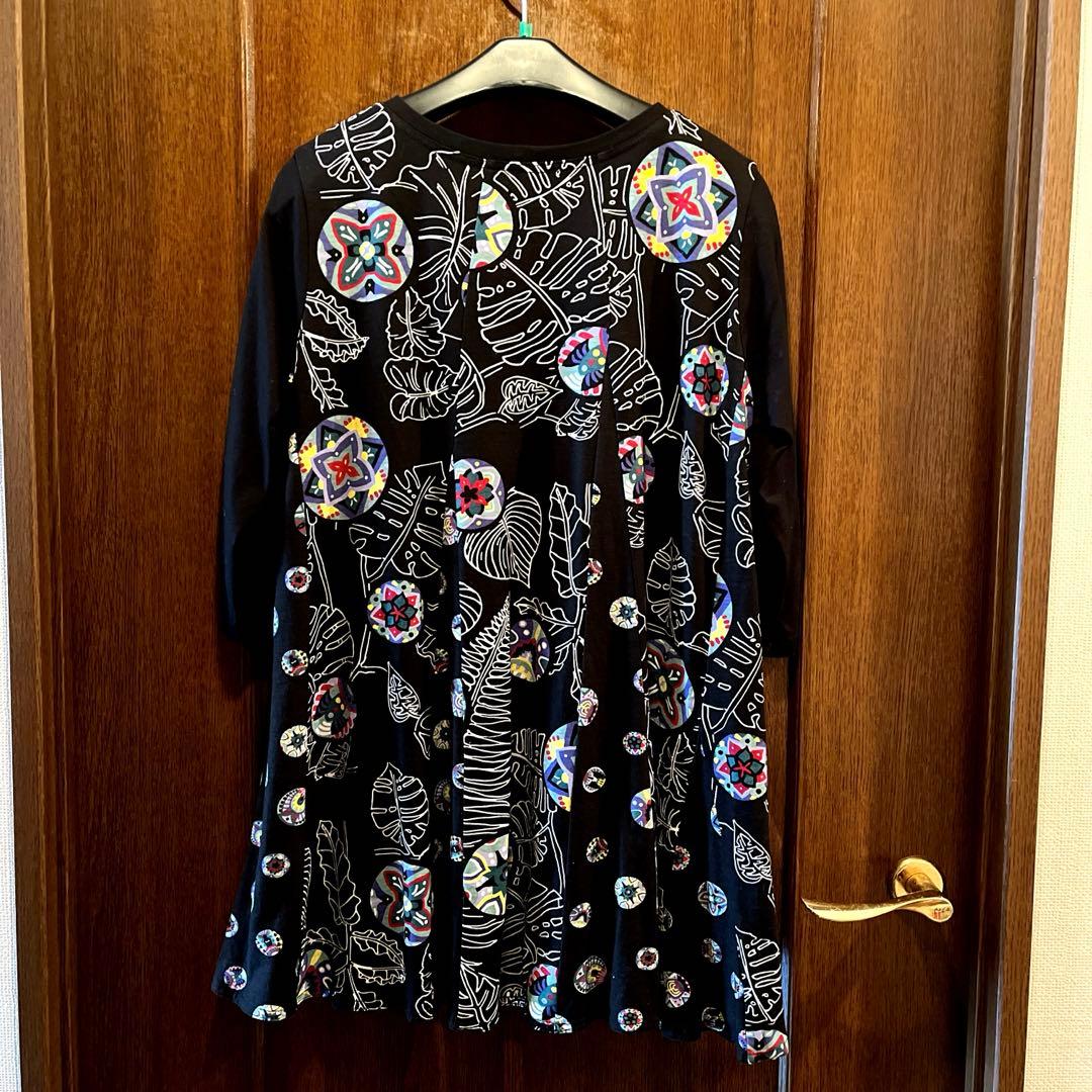 蝶々 ❣️未使用❗️トクコ・プルミエヴォル ボタニカル リーフチュニック