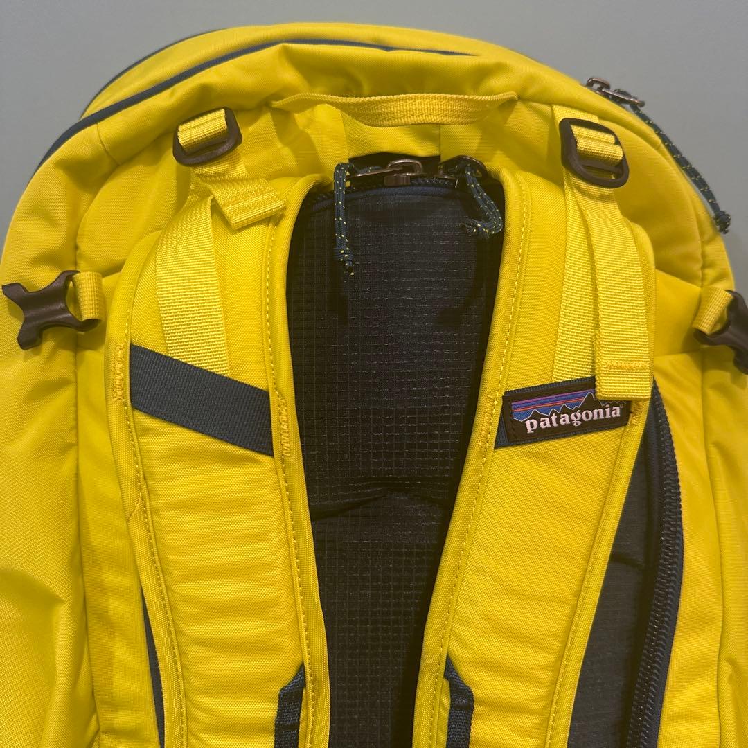 美品 パタゴニア スノードリフターザック 30リットル